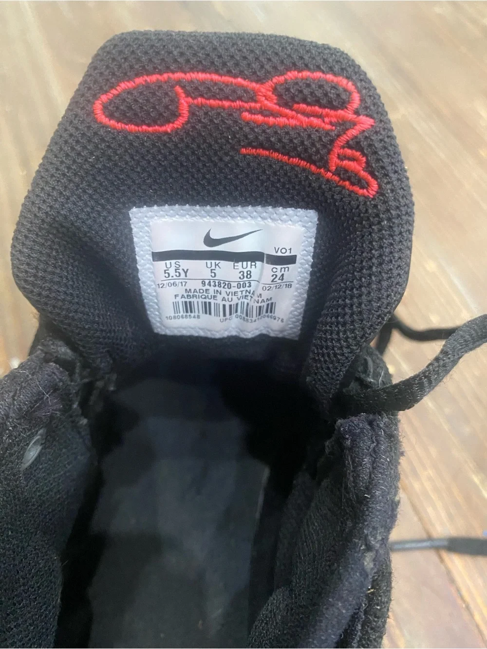Kids Black Nike Paul George - Size 5.5